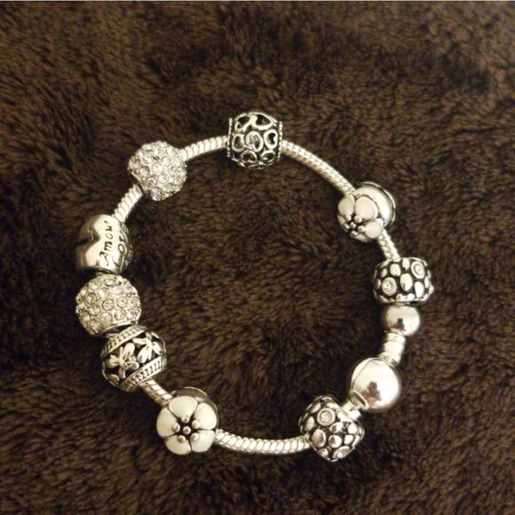 Antique Silver Color Charm Bracelet Bangle with Lo - Picture 3 of 5